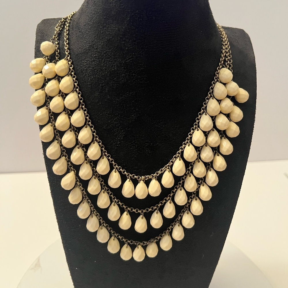 Elegant Cream Layered Necklace